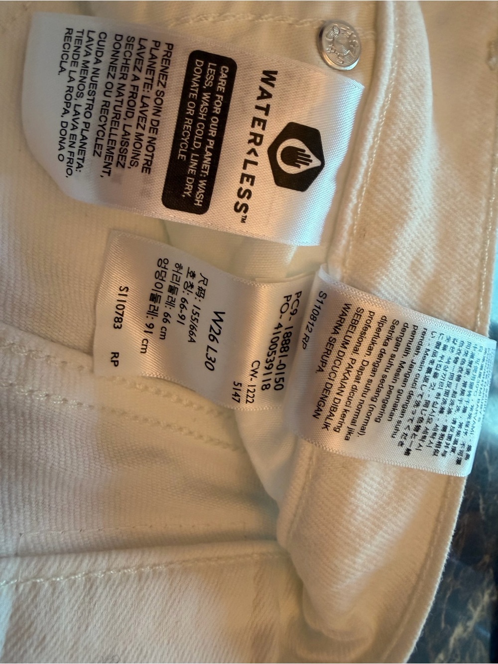 Levi’s Women’s White Straight Leg Jeans W26 L30 Size 2 Medium NWT Water - Picture 3 of 5